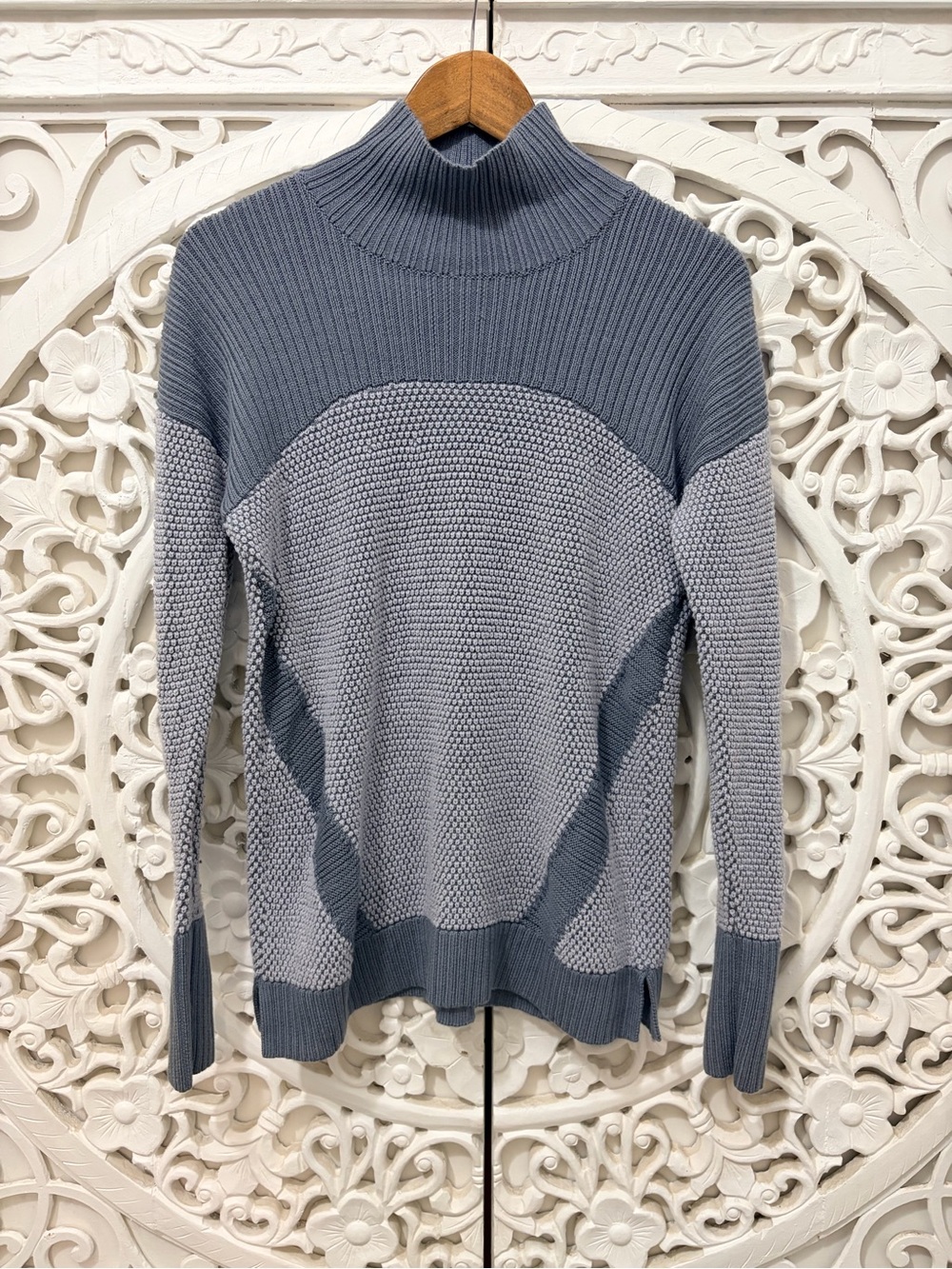 Lululemon 100% Merino Wool Turtleneck Sweater Grey Size 8